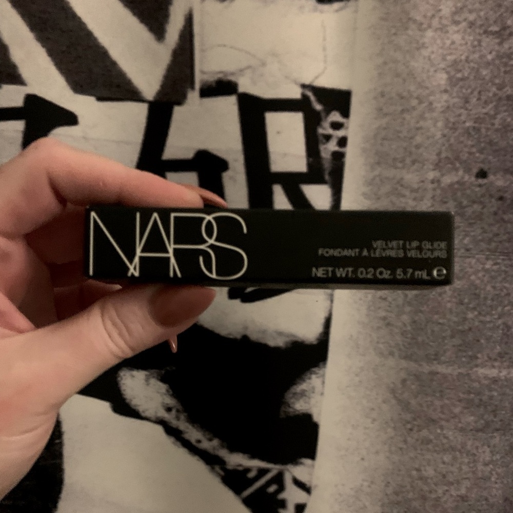 NARS Velvet Lip Glide: Swing **brand new/never been used & sold out**